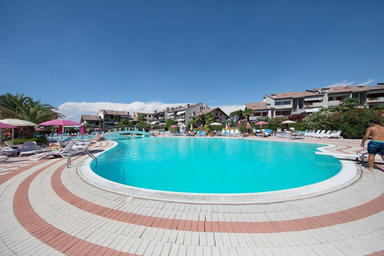 I Ciliegi 1-09 Con Piscina By Wonderful Italy Apartamento Desenzano del Garda Exterior foto