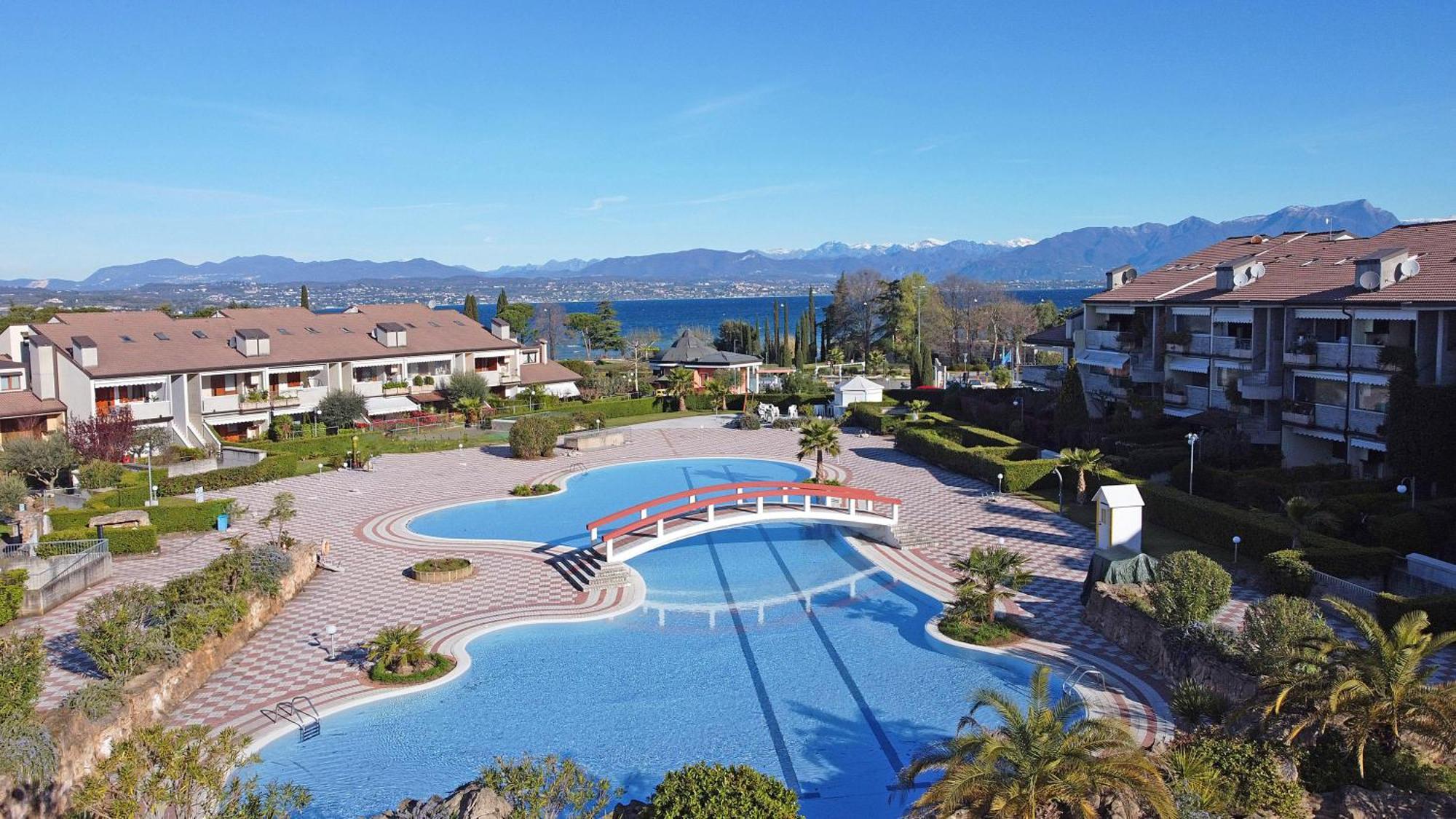 I Ciliegi 1-09 Con Piscina By Wonderful Italy Apartamento Desenzano del Garda Exterior foto